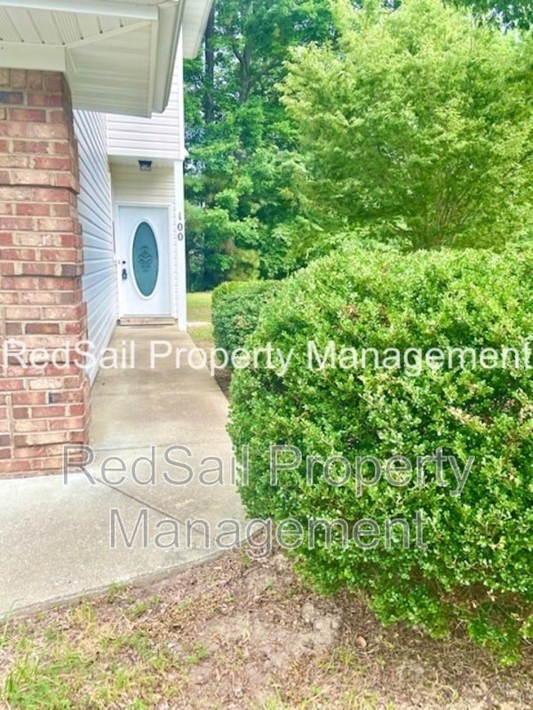 Building Photo - 100 Brightwood Terrace