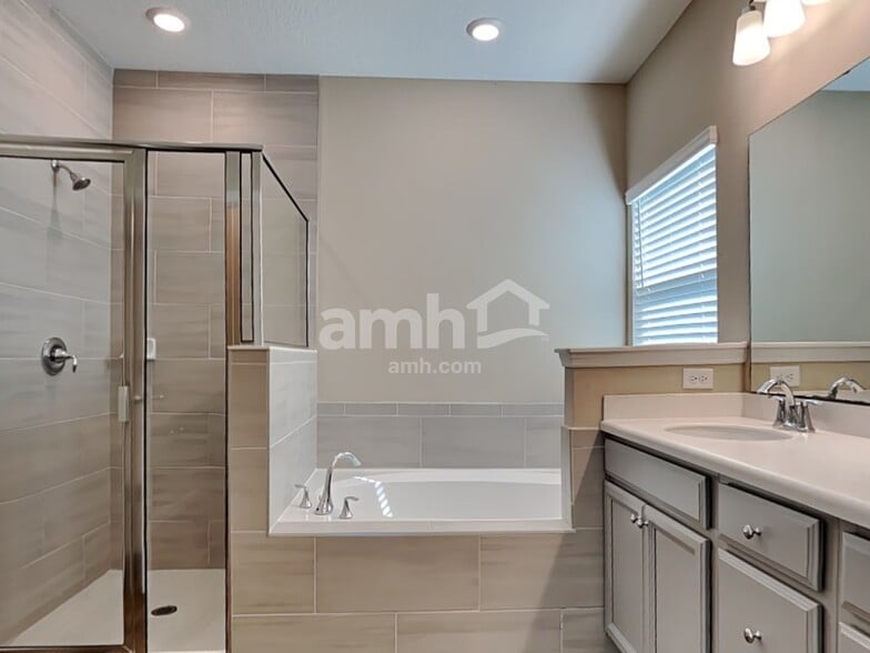 Building Photo - 82 Hemlock Point