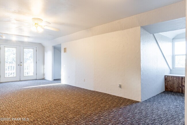 Building Photo - 3225 N Starlight Dr