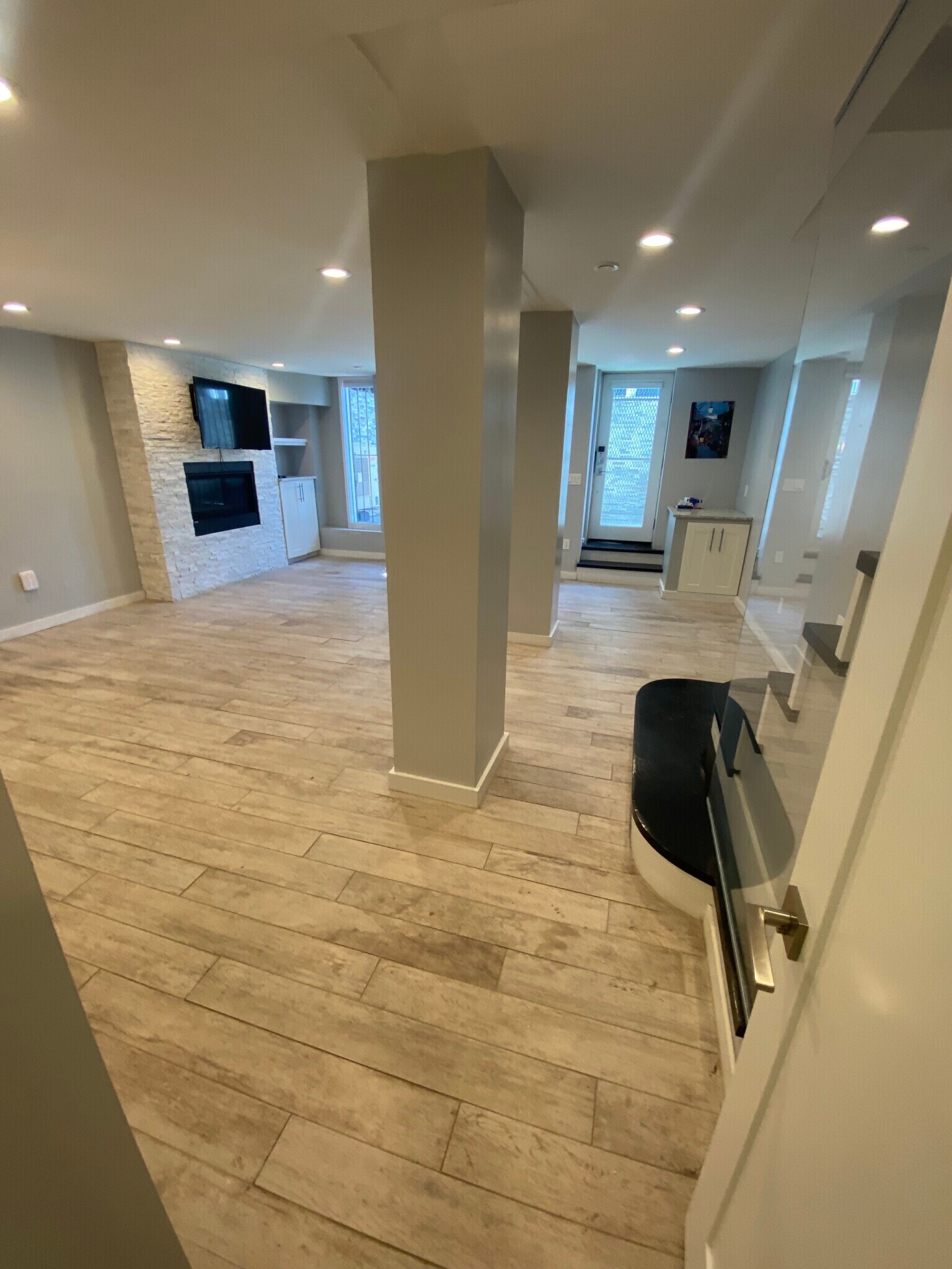 Building Photo - 471 Massachusetts Ave