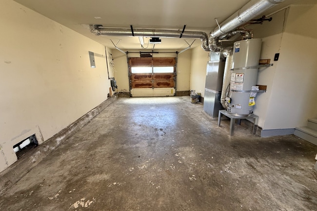 Building Photo - Spacious 3-Bedroom Home with Hardwood Floors & Large Backyard in South San Francisco