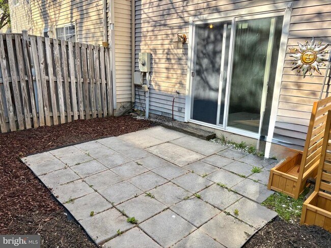 Building Photo - 19205 Misty Meadow Terrace