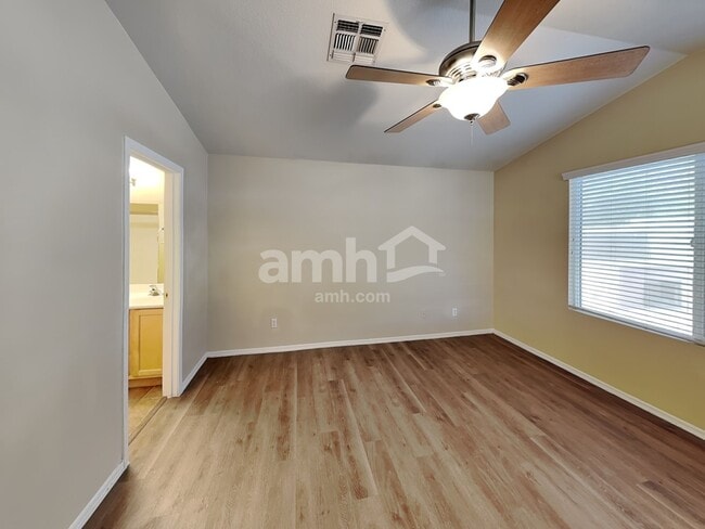 Building Photo - 3002 N 130th Ave