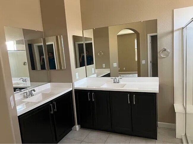 Building Photo - 23788 W Mohave St