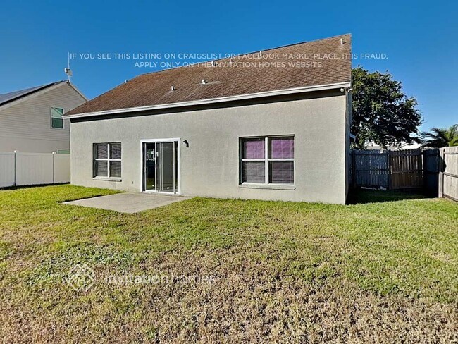 Building Photo - 7108 49th Pl E