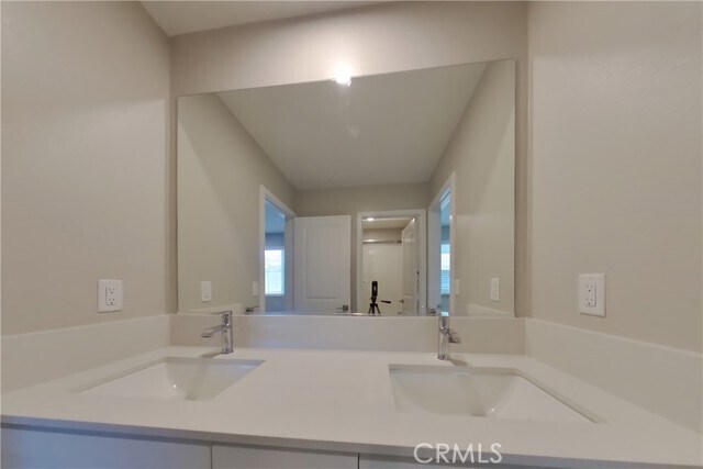 Building Photo - 31516 Hans Dr