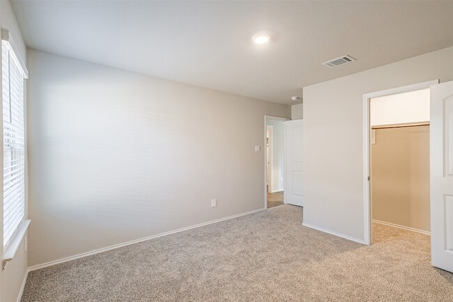 Building Photo - 14668 Blackbrush Mnr