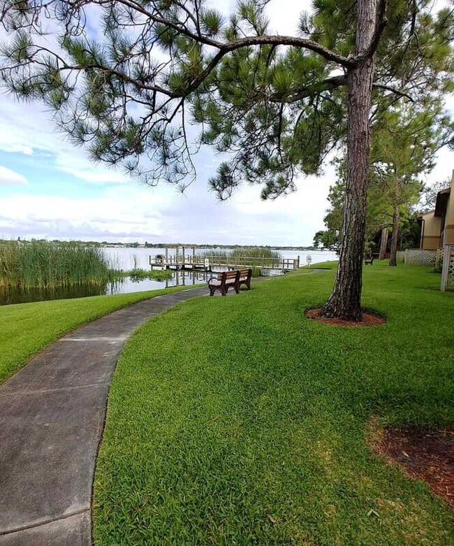 Building Photo - 10155 Sailwinds Blvd S