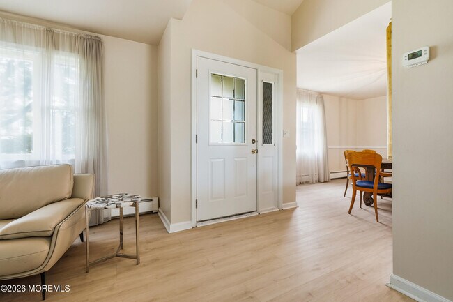 Building Photo - 470 Monmouth Pl