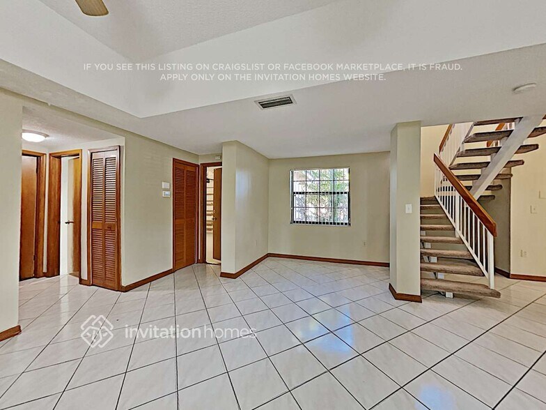 Building Photo - 16101 SW 153rd Ave