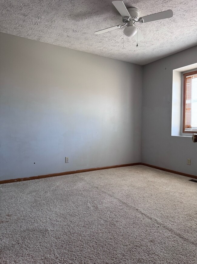 Building Photo - 7804 S 71st Ave