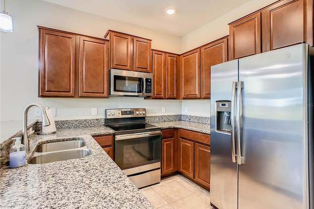 Building Photo - 15510 Florence Hollow Pl
