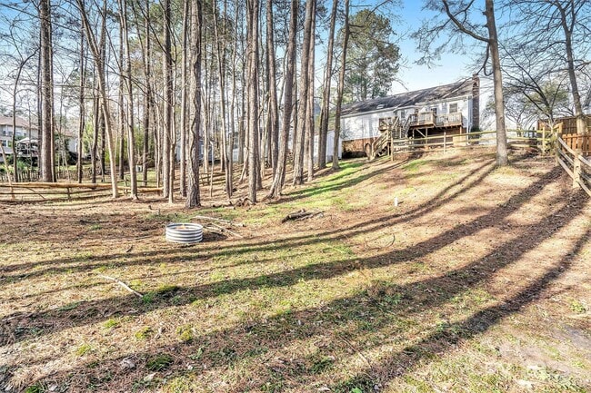 Building Photo - 2045 Trowbridge Ct