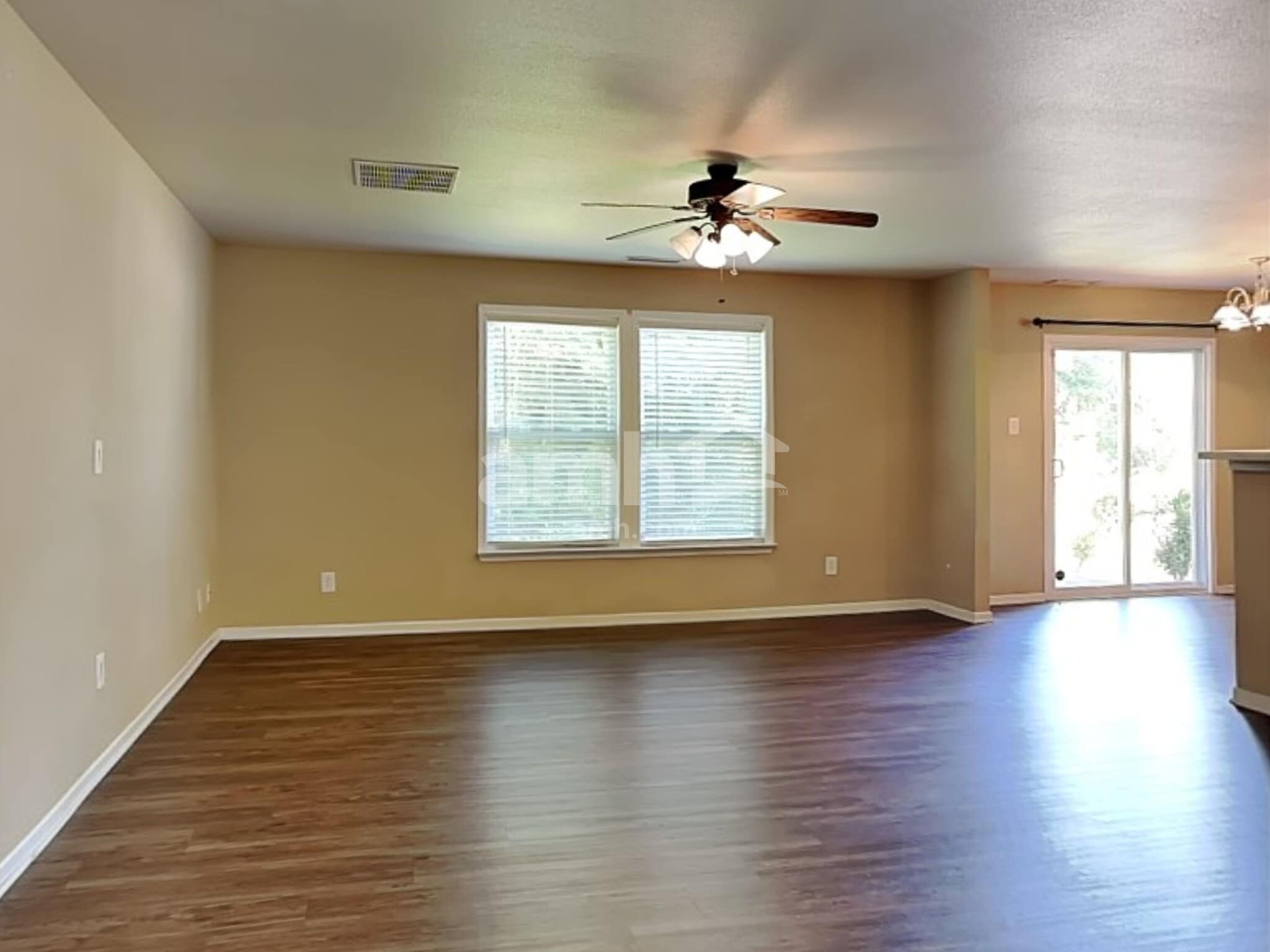 Building Photo - 4112 Lakewood Glen Dr