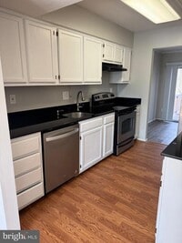 Building Photo - 7838 Whistling Pines Ct