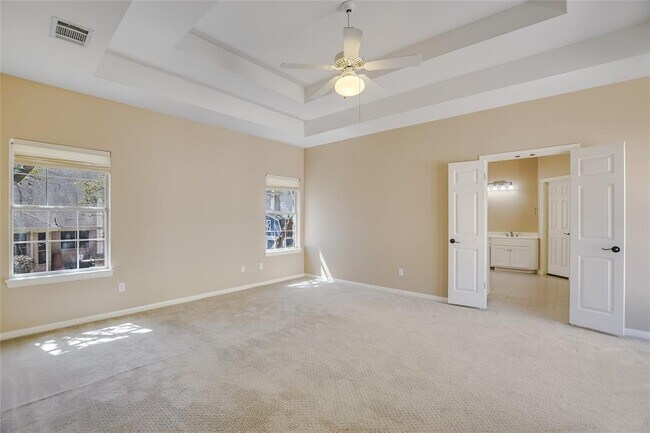 Building Photo - 6407 Johanne Ct