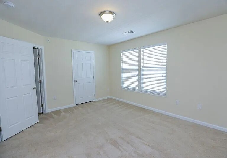 Building Photo - 3815 Fish Pond Ln