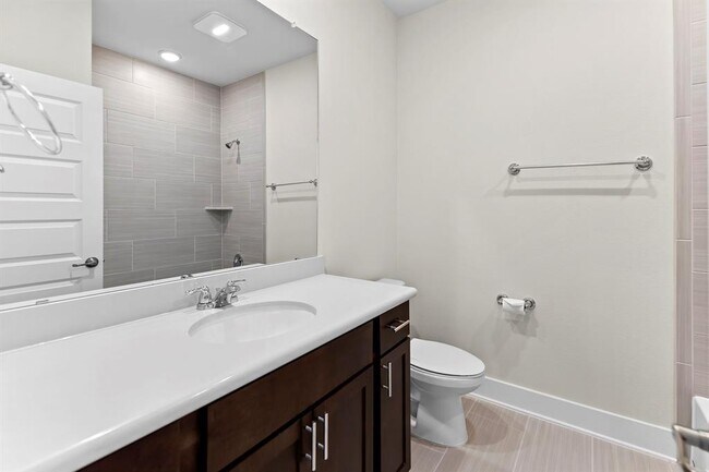 Building Photo - 8901 Chrysler Bend