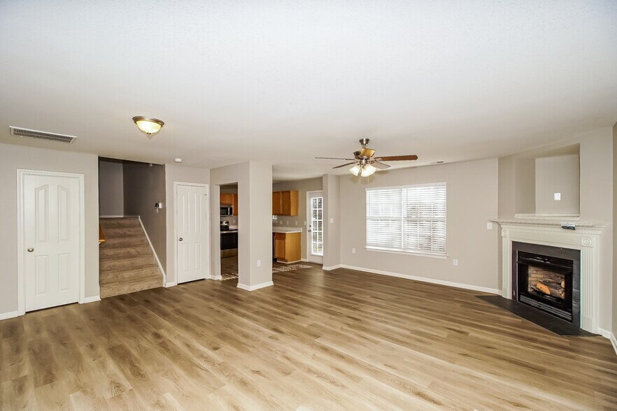 Building Photo - 5126 Grays Ridge Dr