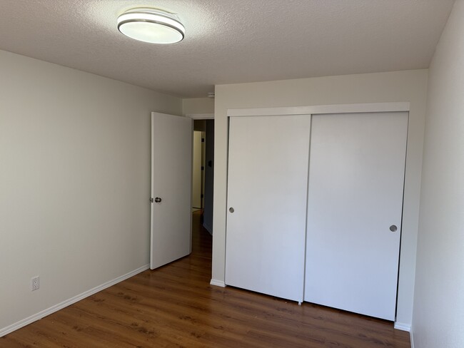 Building Photo - 13235 SW Barberry Dr