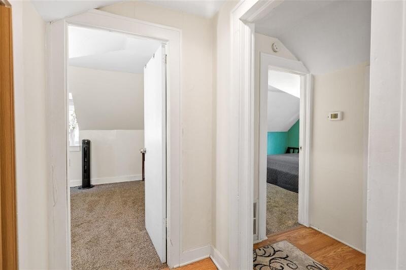 Building Photo - 939 E 3rd St