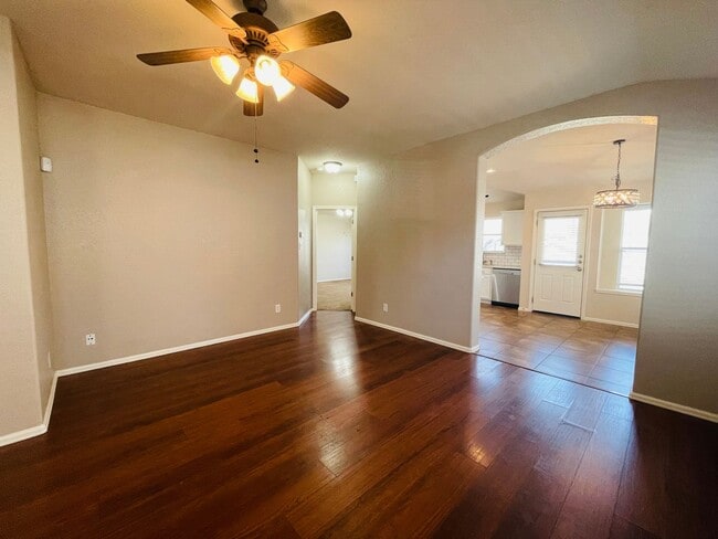 Building Photo - 10115 Roseangel Ln