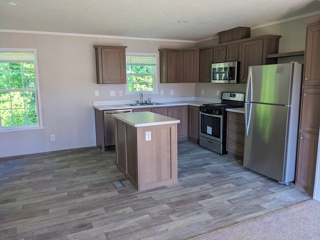 Building Photo - 3617 N Grand Ave E