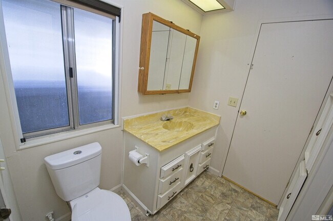 Building Photo - 3726 Sherman Ln