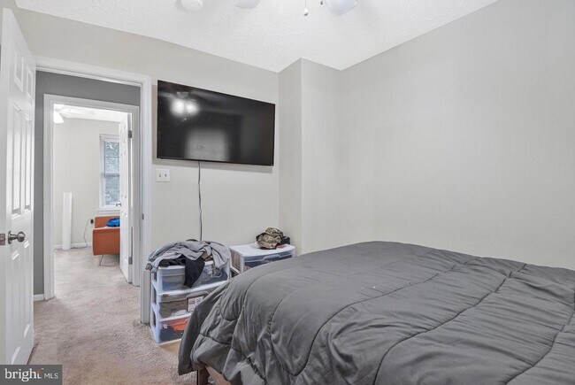Building Photo - 4037 Broadbill Cir