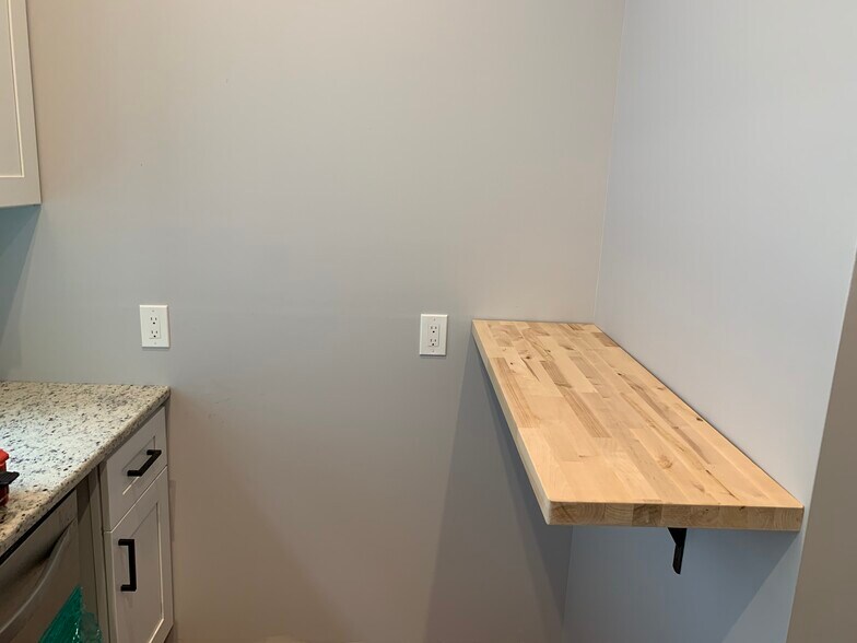 Building Photo - 1224 Wallace St