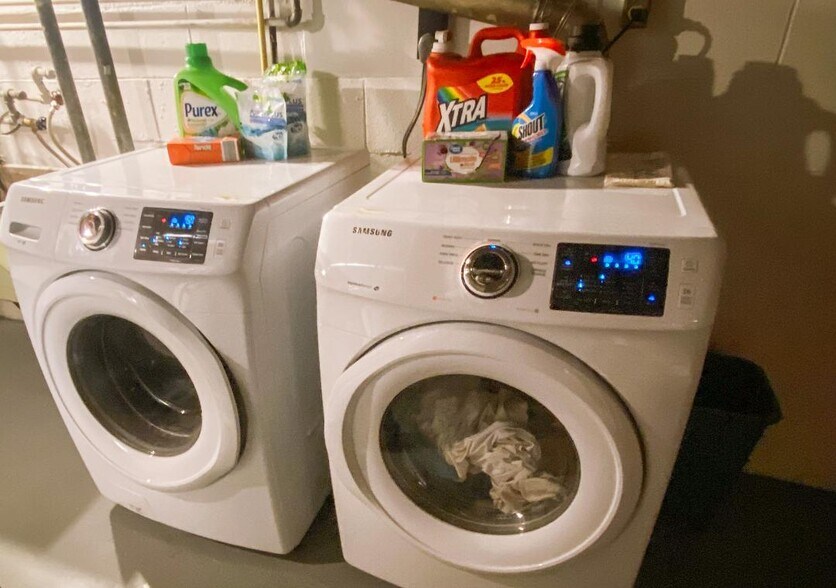 Washer & Dryer - 139 S 72nd St