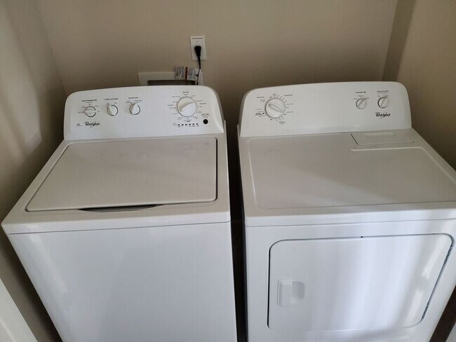 Building Photo - 16597 SW Blanton St