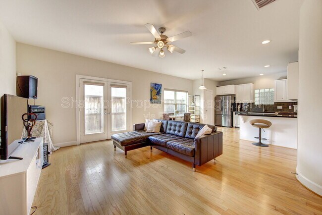 Building Photo - 3707 Main Poplar Dr