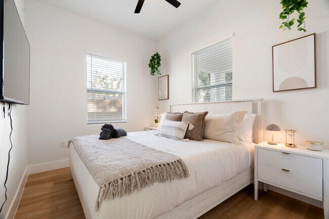 Building Photo - Beautiful New constriction Near Madera Beach