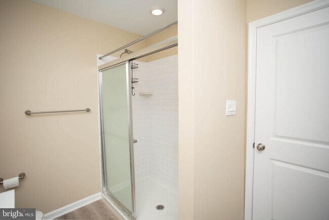 Building Photo - 239 Macoun Way