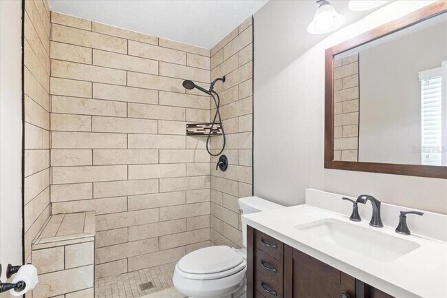 Building Photo - 1054 Brielle Ave