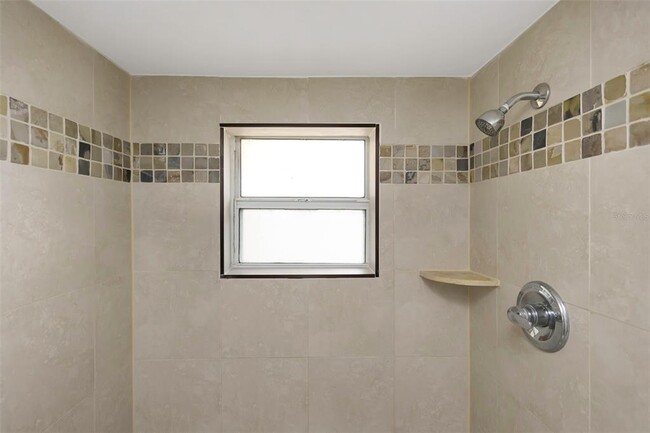 Building Photo - 105 Timberview Dr