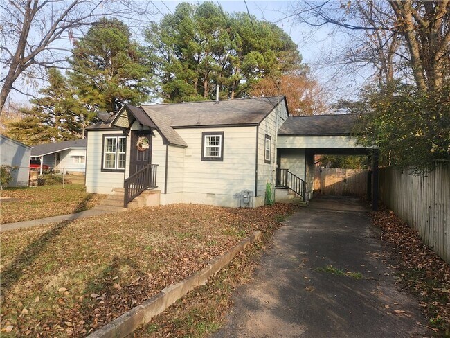 Building Photo - 306 Hayes St