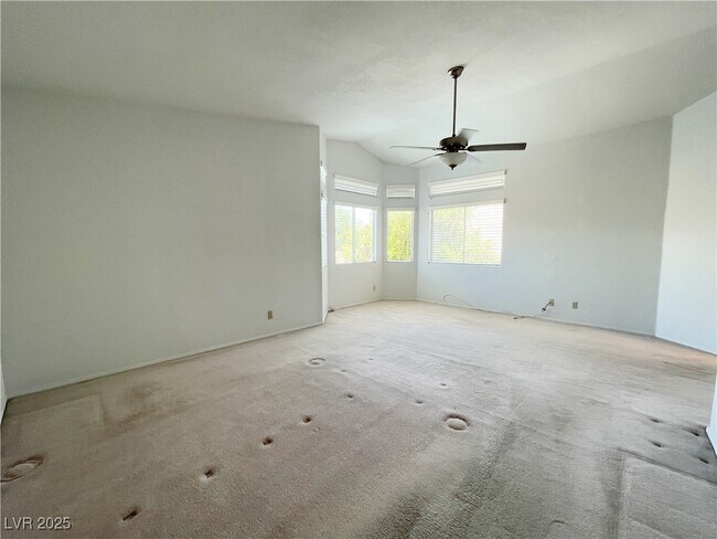 Building Photo - 420 Crater Ct