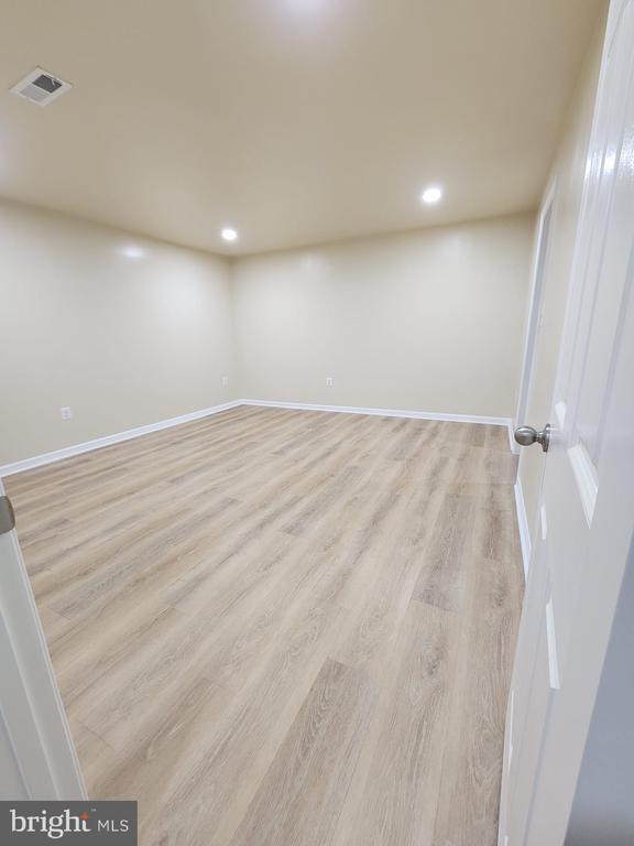 Building Photo - 15826 Aerial View Rd