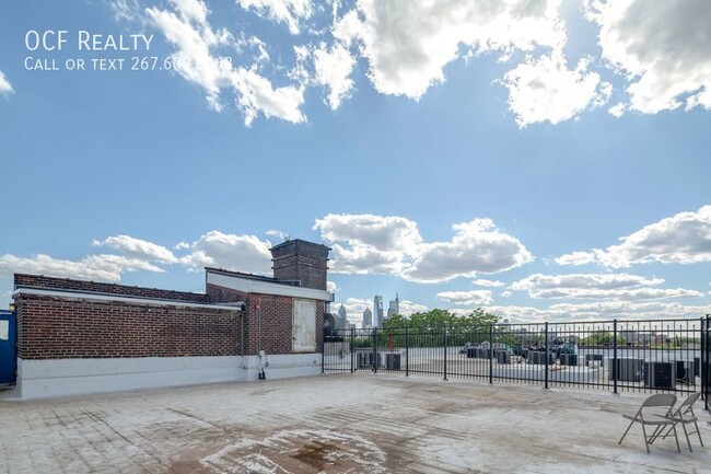 Building Photo - Beautiful Renovated Northern Liberties Loft