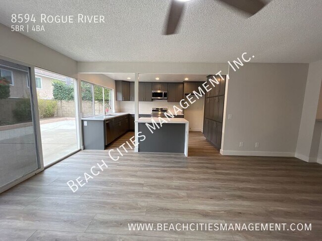 Building Photo - 8594 Rogue River Ave