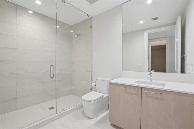 Building Photo - 275 1st Ave S