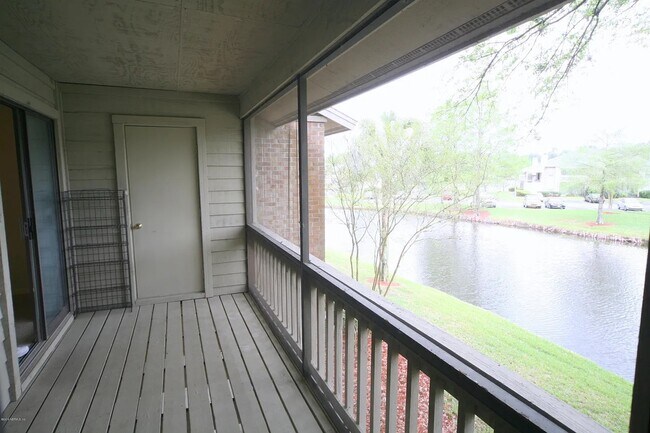 Building Photo - 10200 Belle Rive Blvd