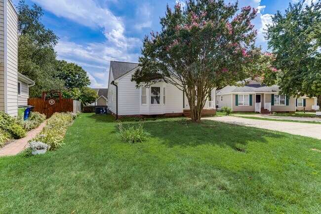 Front - 4112 Cobble Ct