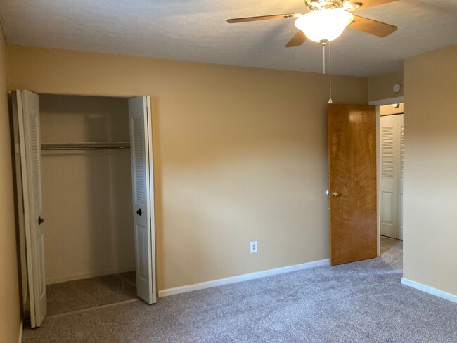 Building Photo - 112 Kristen Ct