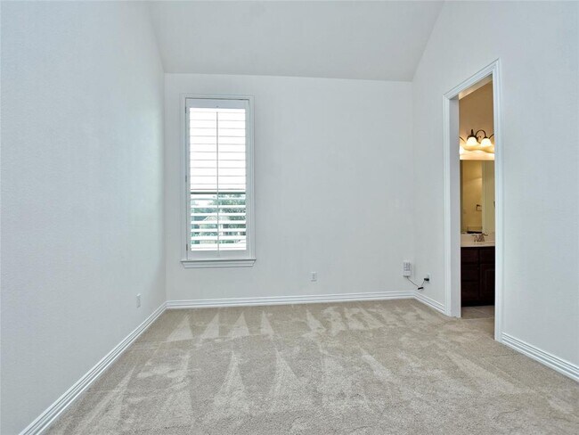 Building Photo - 300 Flintlock Dr