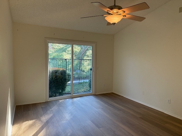 Building Photo - 641 S Iron Horse Ln