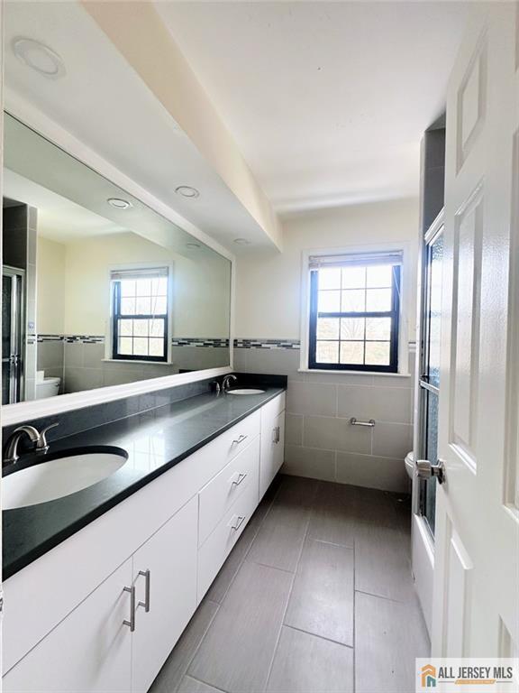 Building Photo - 1212 Woodhaven Dr