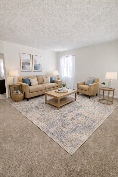 Building Photo - 18288 Deering St